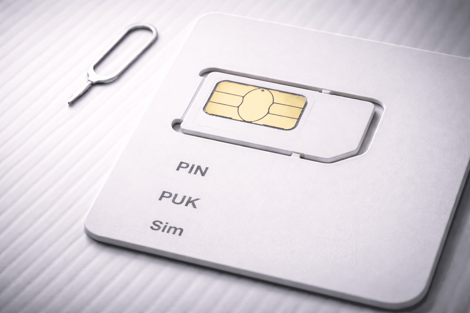 Hur gör man för att låsa upp simkort med PUK kod? Simkort med simkortsverktyg.