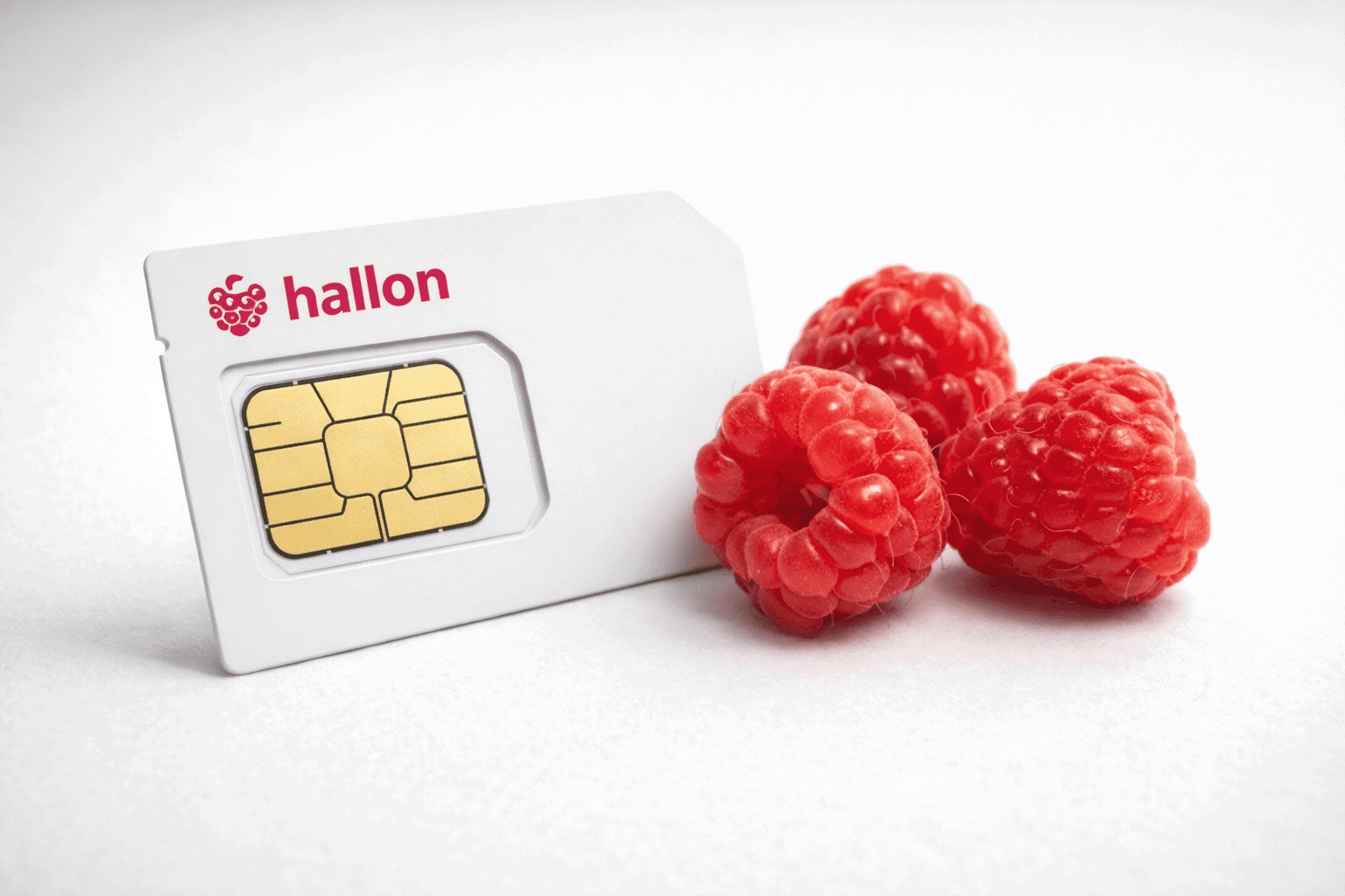 Hallon sim kort och tre stycken halllon.
