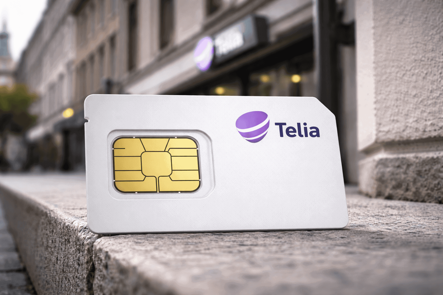 Telia simkort med stadsbakgrund.