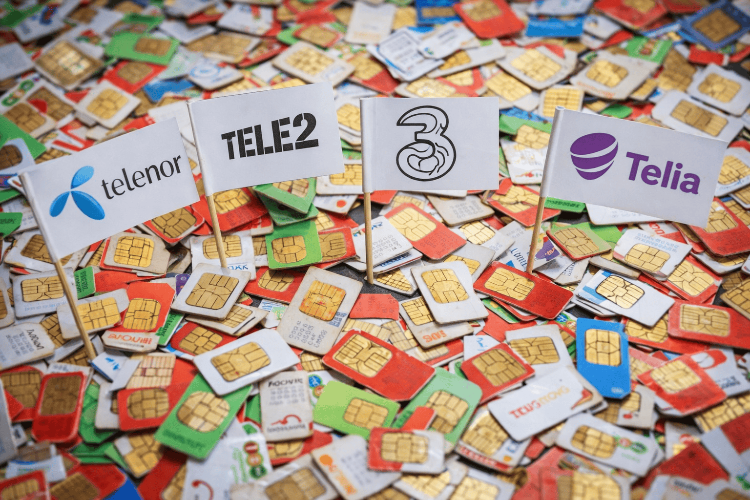 simkort till barn operatörer Telenor, Tele2, Tre och Telia, några exempel på operatörer som erbjuder simkort till barn.