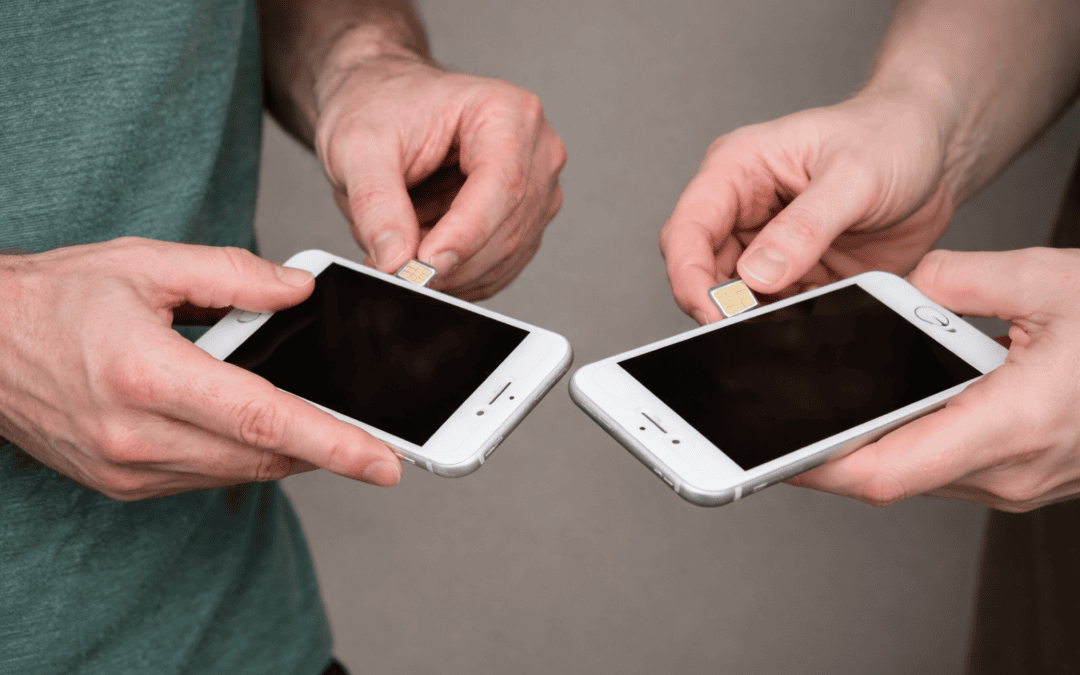 Hur byter man SIM iPhone utan verktyg?